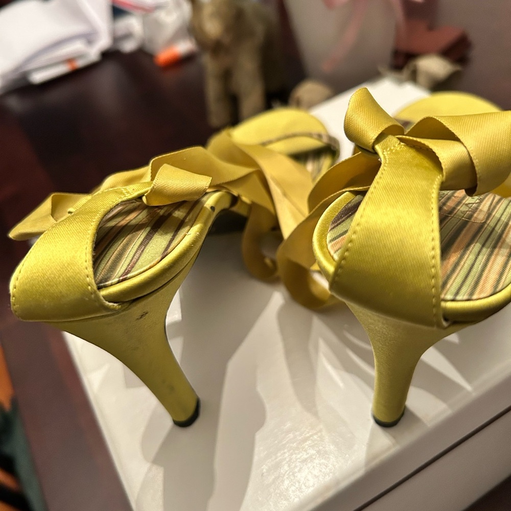 Elegant Yellow Satin Women's Heels